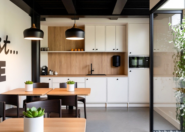 Proiect de amenajare office industrial – Dublu V Studio 9